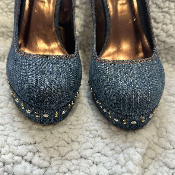 steve madden tristano  denim studded pump heels size 8M - Picture 7 of 11